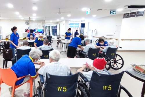 Volunteer Craft Session